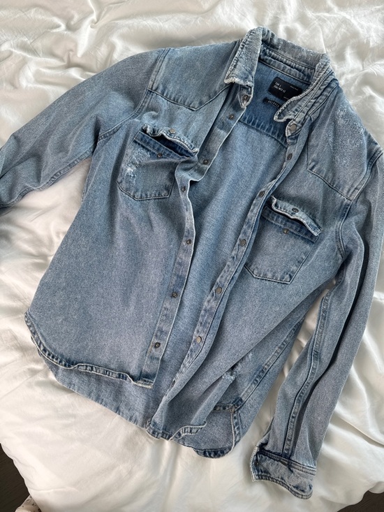 Zara Other - Zara Light Blue Relaxed-Fit Denim Jacket
